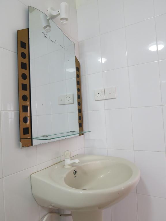 Why Not Guest House Hikkaduwa Εξωτερικό φωτογραφία